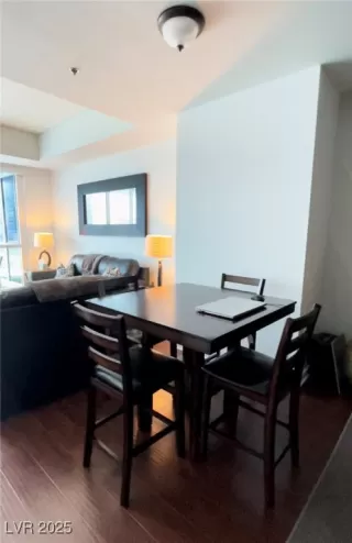 Photo #5: 2696748 Listing