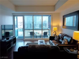 Photo #6: 2696748 Listing