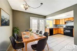 Photo #2: 2696750 Listing