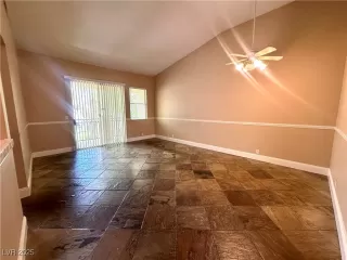 Photo #2: 2696764 Listing 