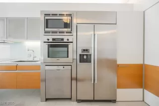 Photo #2: 2696777 Listing 