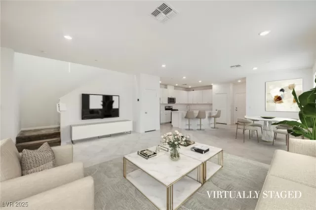 MLS: 2696783 Condo For Sale