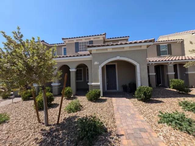 MLS: 2696808 Condo For Sale