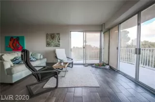 Photo #5: 2696817 Listing 