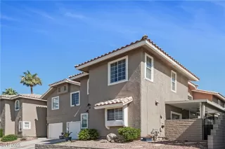 Photo #2: 2696823 Listing 