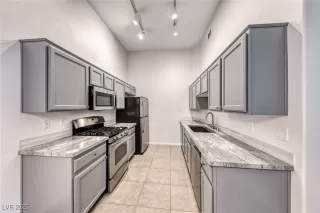 Photo #3: 2696830 Listing 