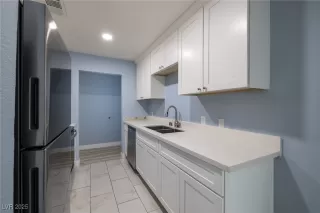 Photo #1: 2696840 Listing 