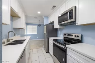 Photo #4: 2696840 Listing 