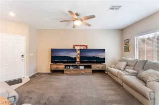 Photo #2: 2696851 Listing