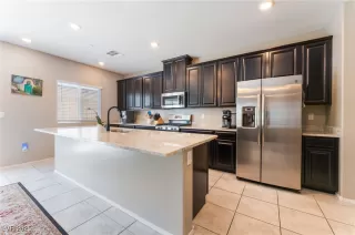 Photo #6: 2696851 Listing