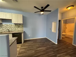 Photo #6: 2696901 Listing