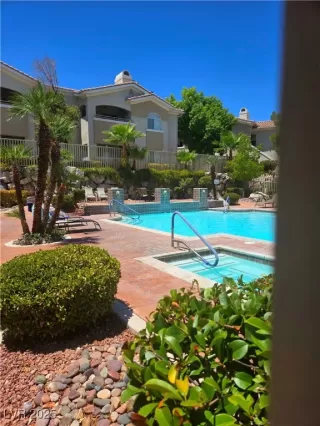 Photo #1: 2696917 Listing 