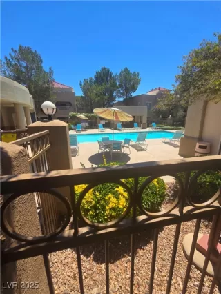 Photo #4: 2696929 Listing