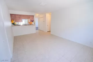 Photo #3: 2696930 Listing