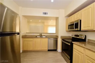 Photo #5: 2696969 Listing 