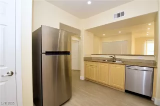 Photo #6: 2696969 Listing 