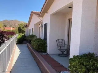 Photo #1: 2696997 Listing 