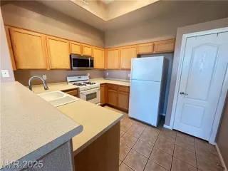 Photo #5: 2697002 Listing 