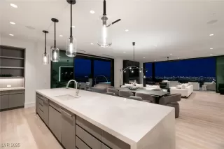 Photo #4: 2697004 Listing 