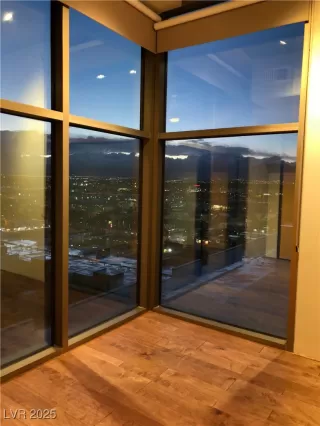 Photo #2: 2697015 Listing 