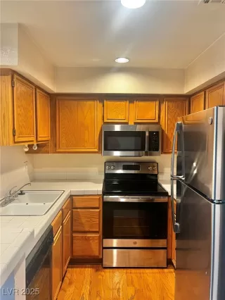 Photo #3: 2697016 Listing 