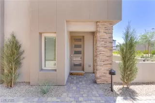 Photo #3: 2697032 Listing 