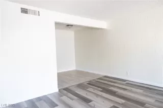 Photo #2: 2697074 Listing 