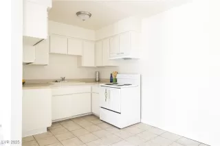 Photo #3: 2697074 Listing 