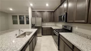 Photo #3: 2697077 Listing 