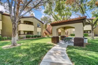 Photo #3: 2697078 Listing 