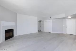 Photo #4: 2697084 Listing