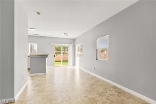 Photo #4: 2697101 Listing