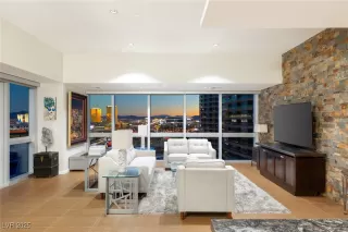 Photo #4: 2697107 Listing 