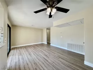 Photo #2: 2697137 Listing