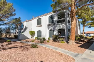 Photo #2: 2697159 Listing