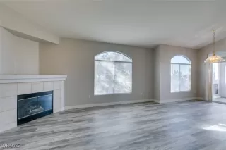 Photo #4: 2697159 Listing