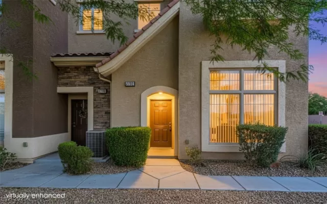 MLS: 2697166 Condo For Sale