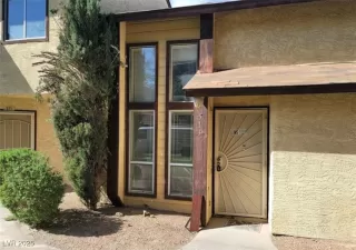 Photo #1: 2697203 Listing 