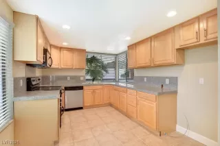 Photo #6: 2697211 Listing