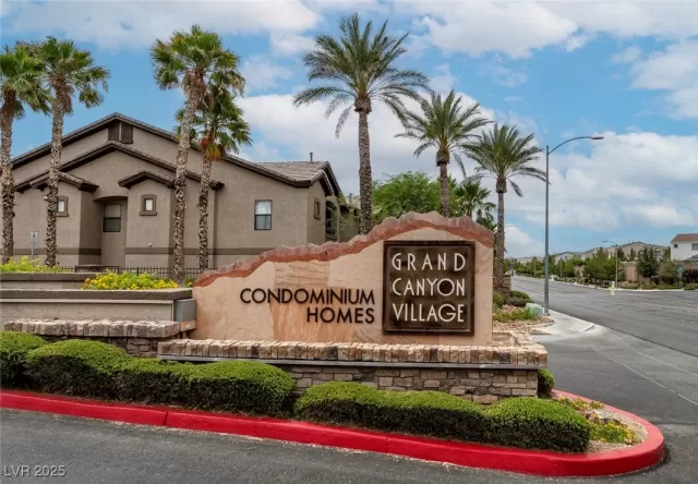 MLS: 2697235 Condo For Sale