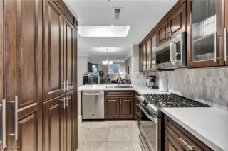 Photo #5: 2697281 Listing