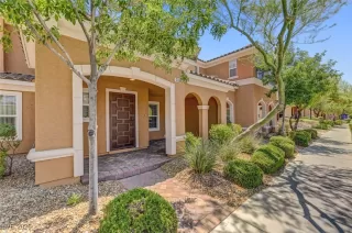 Photo #1: 2697307 Listing 