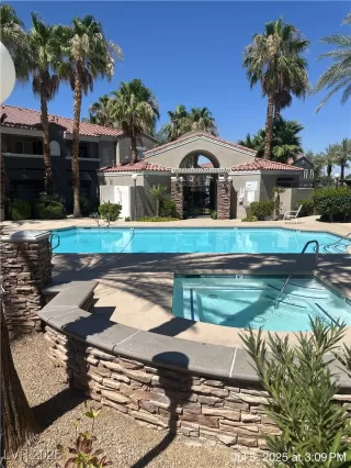 Photo #1: 2697317 Listing 