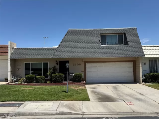 MLS: 2697320 Condo For Sale