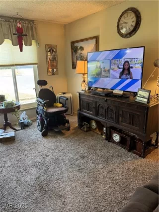 Photo #2: 2697320 Listing