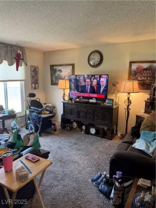 Photo #3: 2697320 Listing