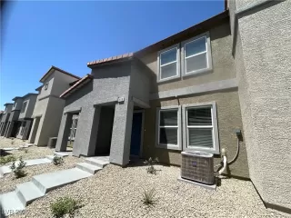Photo #1: 2697339 Listing 