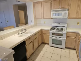 Photo #3: 2697371 Listing 