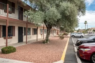 Photo #1: 2697384 Listing 