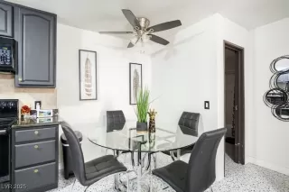 Photo #3: 2697384 Listing 